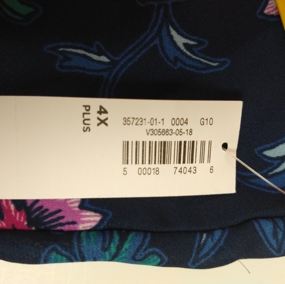 Old Navy Sleeveless Floral dress - Picture 9 of 13